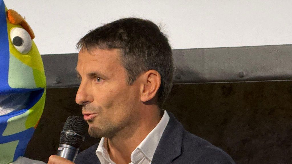 Tommy Robredo durant la presentació del Godó