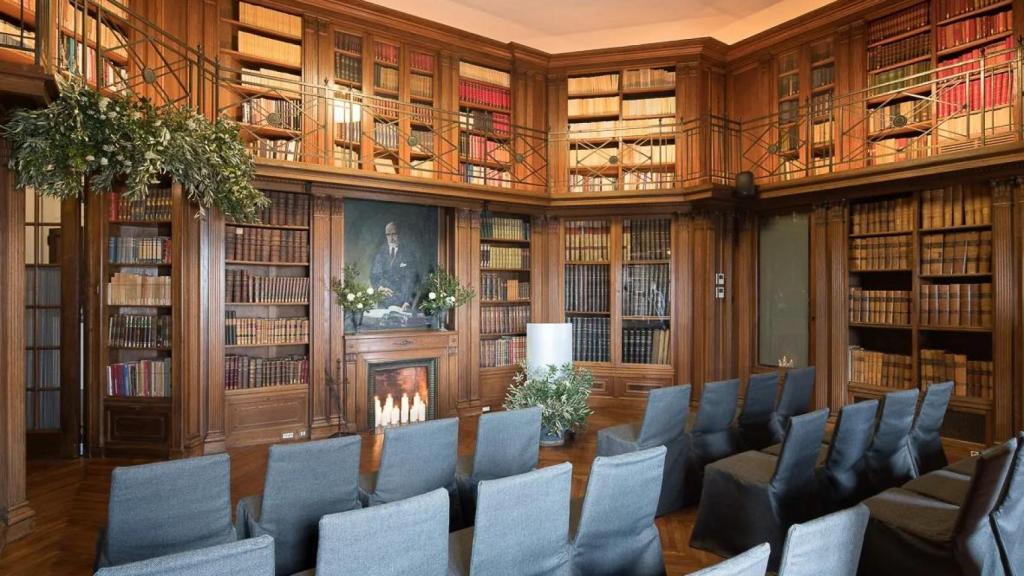 La biblioteca del Grand Hotel Central