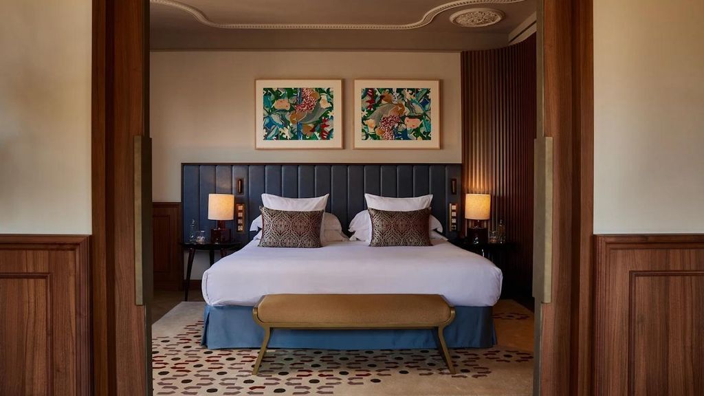 Una habitació del Grand Hotel Central