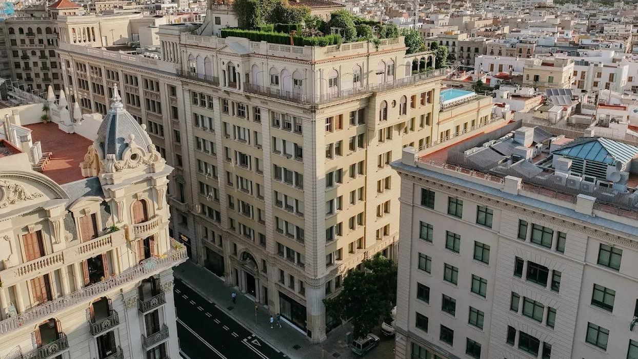 Vista desde el Grand Hotel Central en Barcelona
