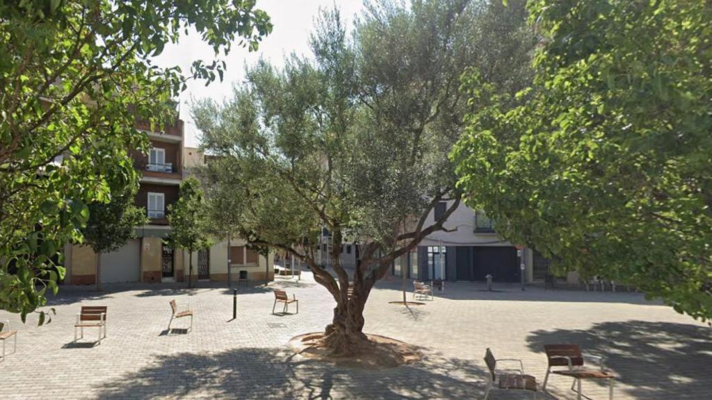 La plaça Catalunya de Sant Feliu de Llobregat en una imatge d'arxiu