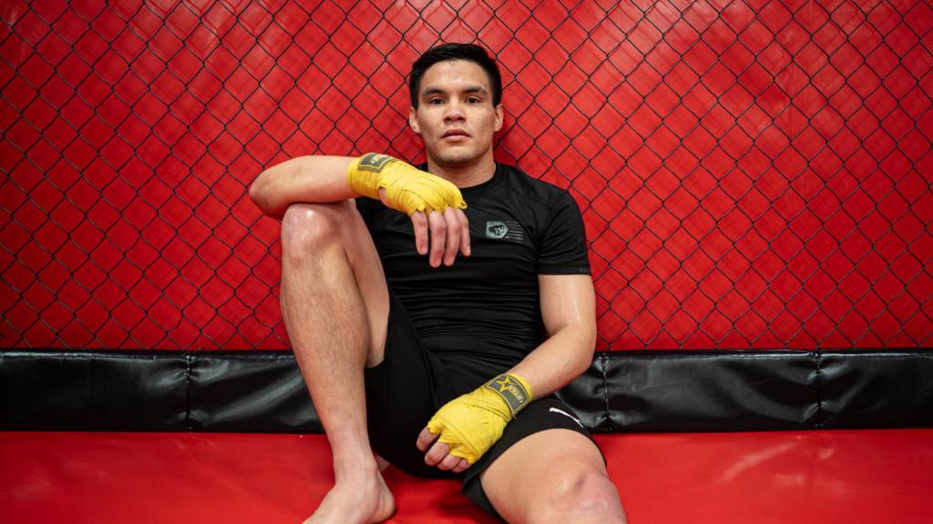 Rodrigo Rivoin, el luchador profesional de MMA durante su entrevista con Metrópoli