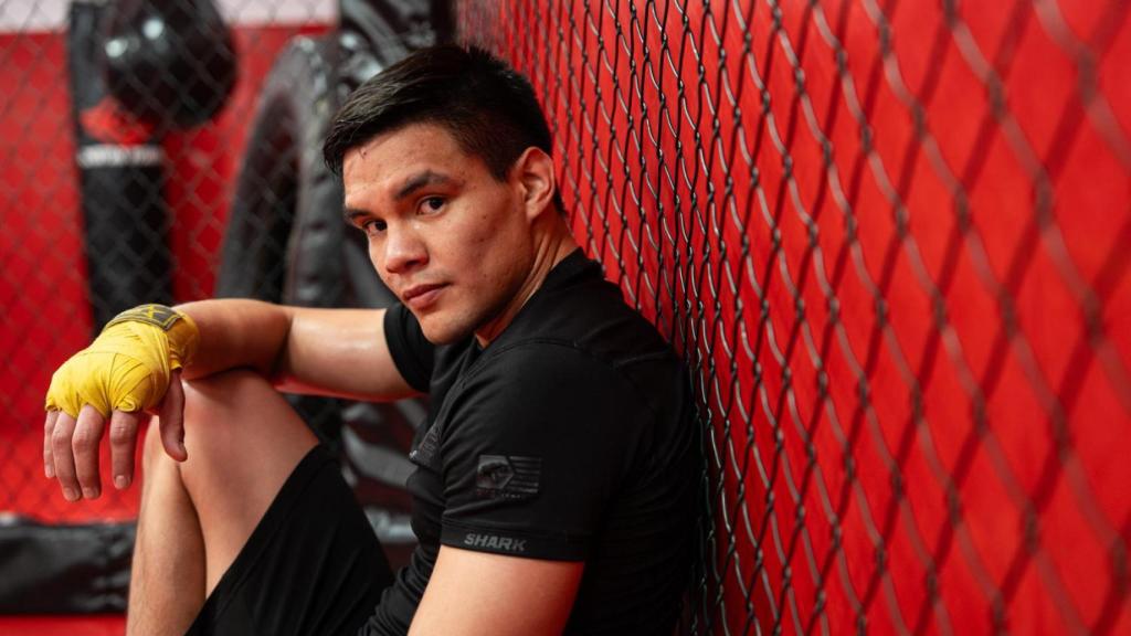 Rodrigo Rivoin, el luchador profesional de MMA durante su entrevista con Metrópoli