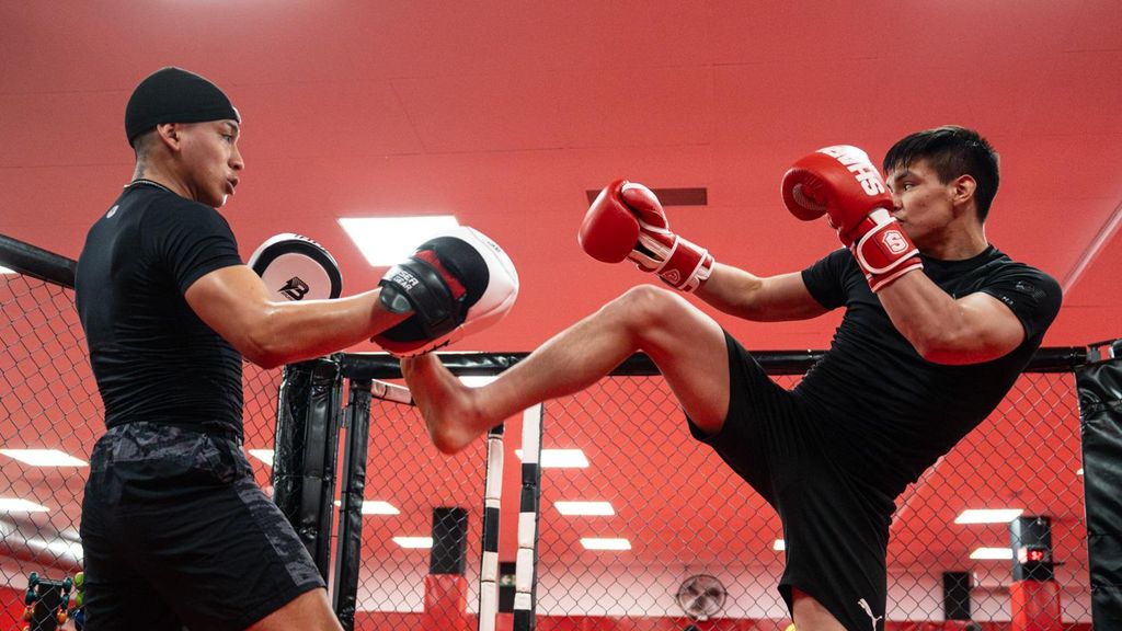 Rodrigo Rivoin, el lluitador professional de MMA durant la seva entrevista amb Metròpoli
