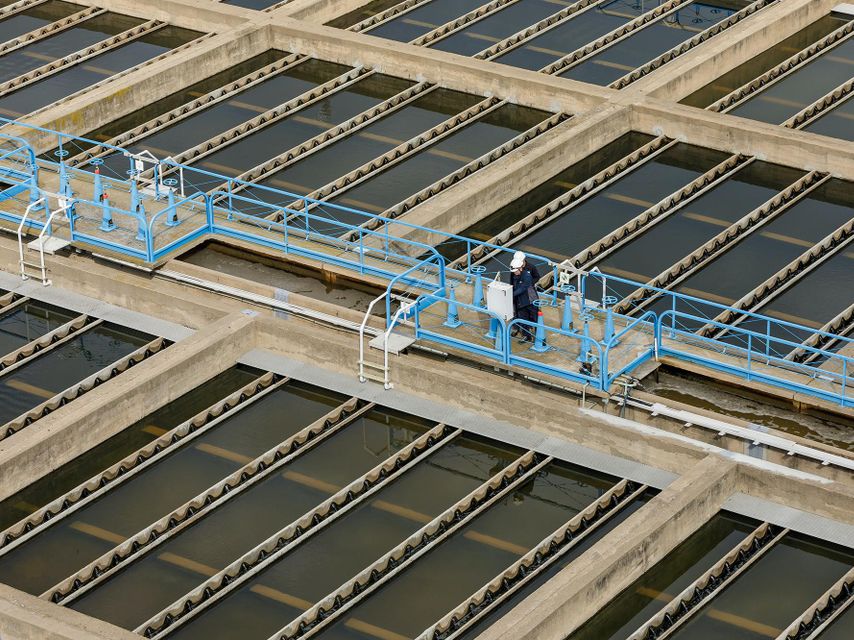 A l'estació potabilitzadora de Sant Joan Despí està prevista una nova línia de tractament amb membranes d'ultrafiltració i osmosi inversa