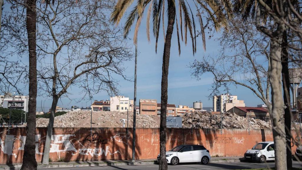 Obras del nuevo complejo de Alcampo, en Sant Adrià