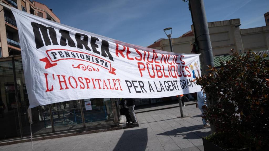 Cartel colocado en Collblanc