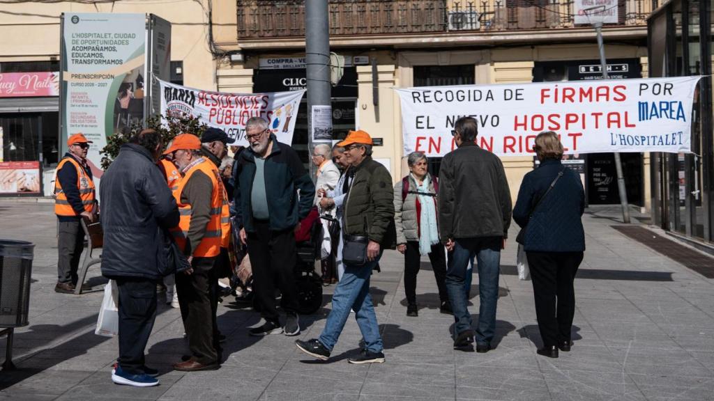 Decenas de pensionistas en Hospitalet