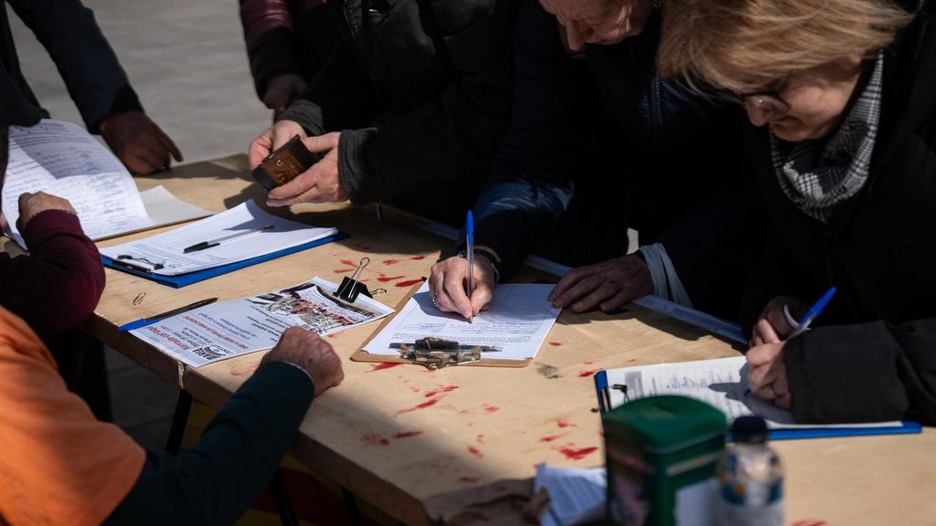 Recollida de signatures a L'Hospitalet