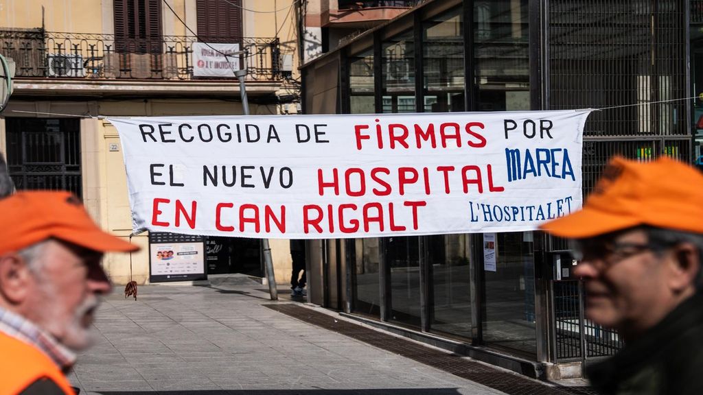 Cartell col·locat a Collblanc pels pensionistes a L'Hospitalet