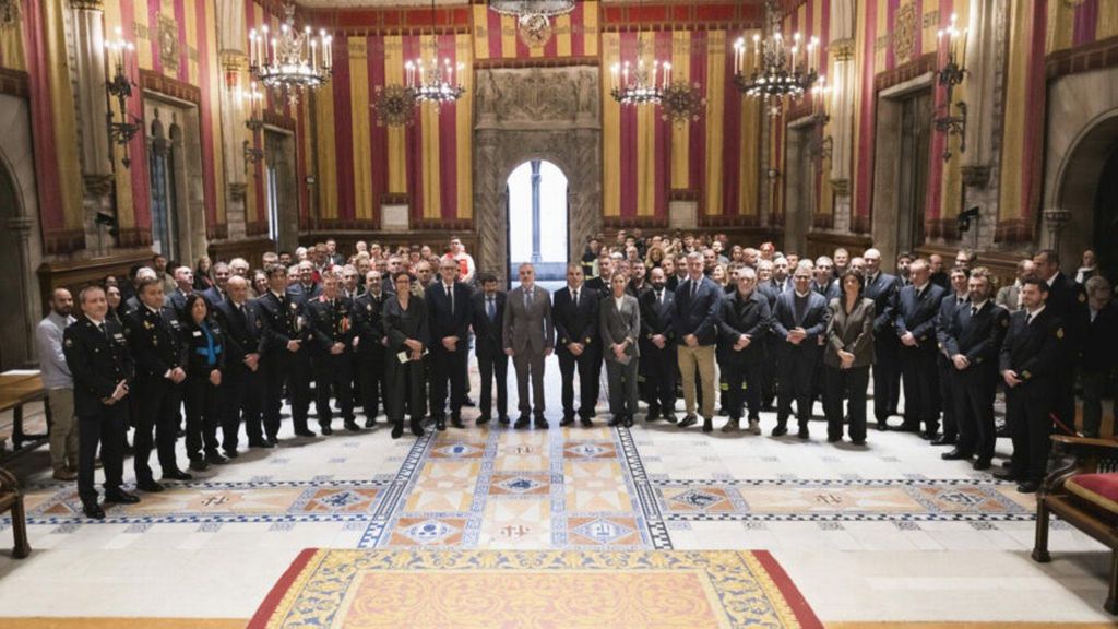 Entrega de las Genoveves a los Bombers de Barcelona