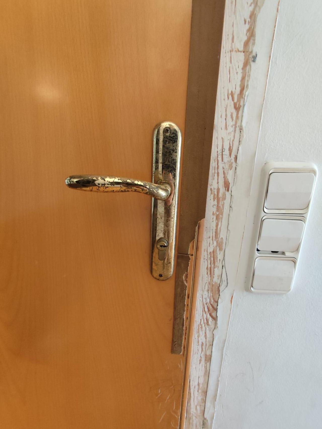 Fotografía del piso de Jordi en L'Hospitalet tras recuperarlo