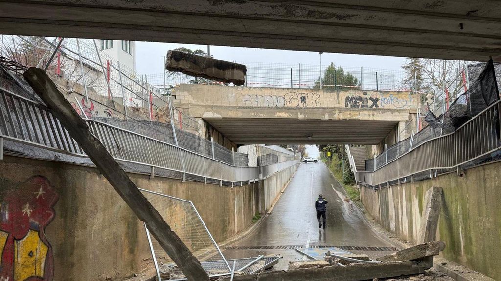 Desplome parcial del puente en La Garriga (Barcelona)