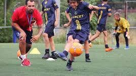 Usuaris entrenant al camp