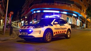 Un vehículo de Mossos d'Esquadra durante un operativo