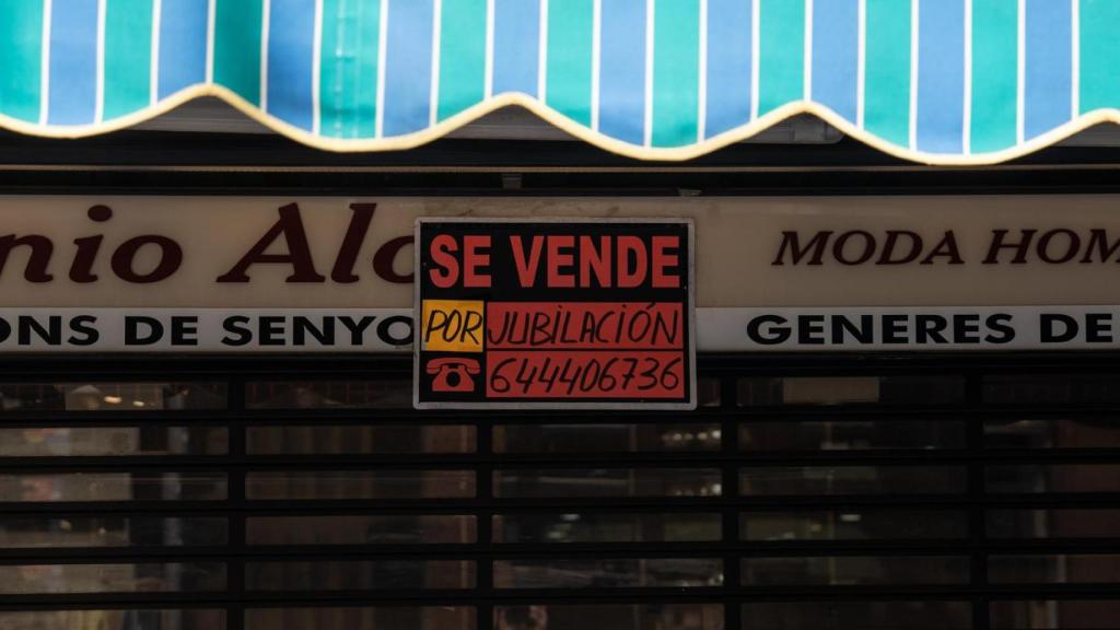 Cartel en el Mercat de Collblanc