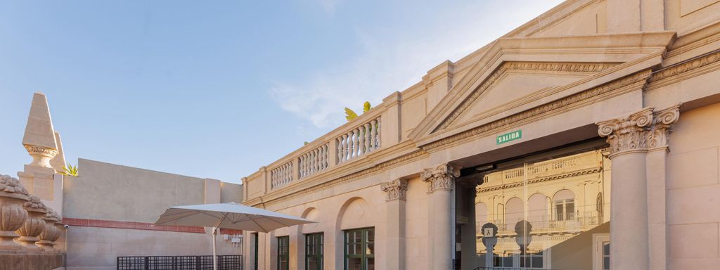La terrassa de l'edifici Casal del Metge de Barcelona
