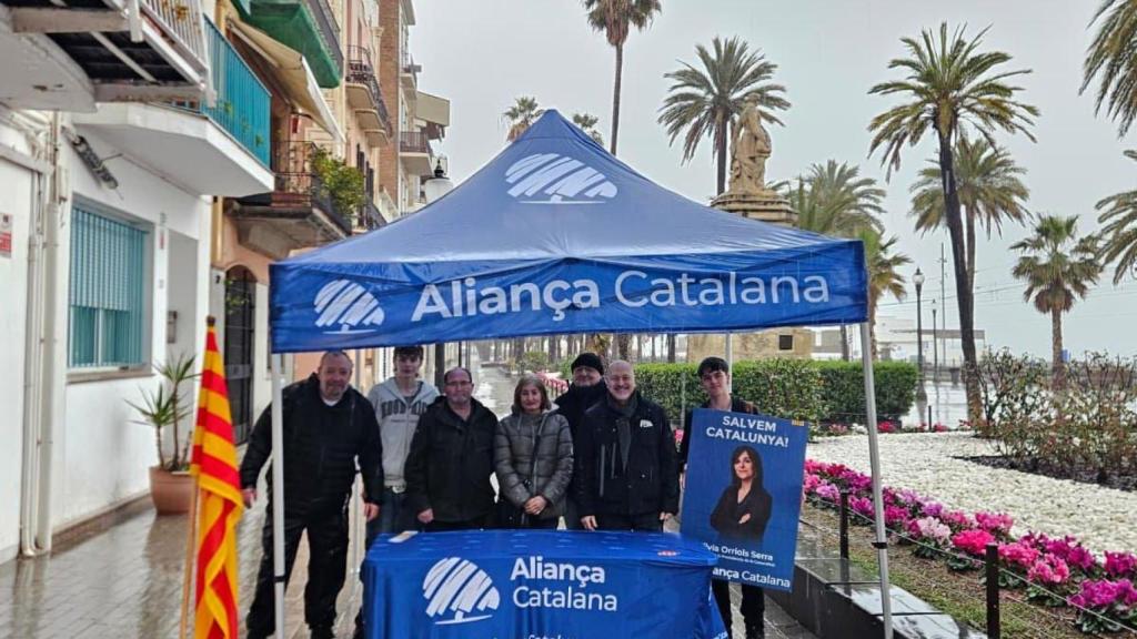 Carpa de Aliança Catalana en Badalona