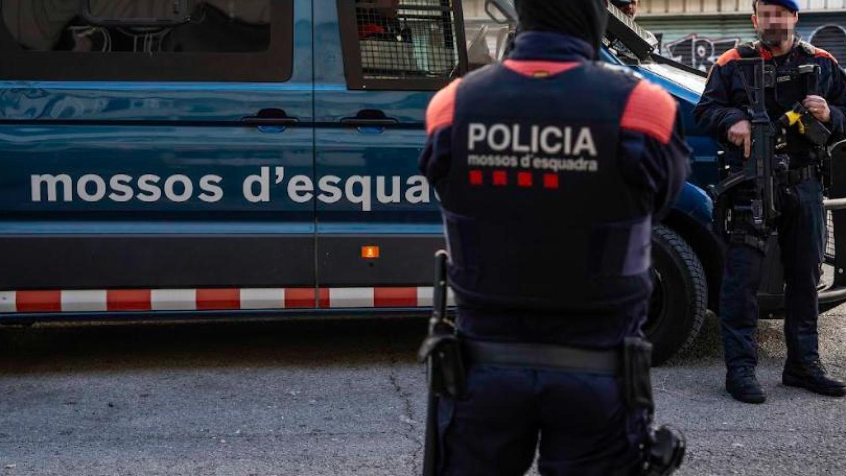 Un agente de ARRO de Mossos d'Esquadra en una imagen de archivo