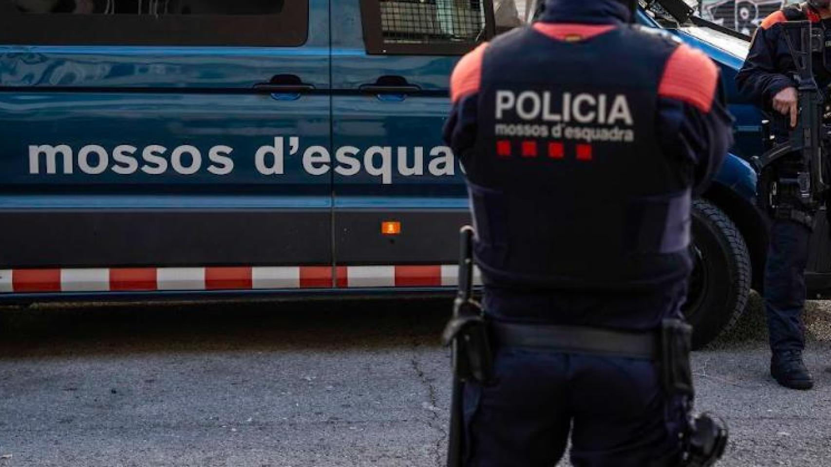 Un agente de ARRO de Mossos d’Esquadra en una imagen de archivo
