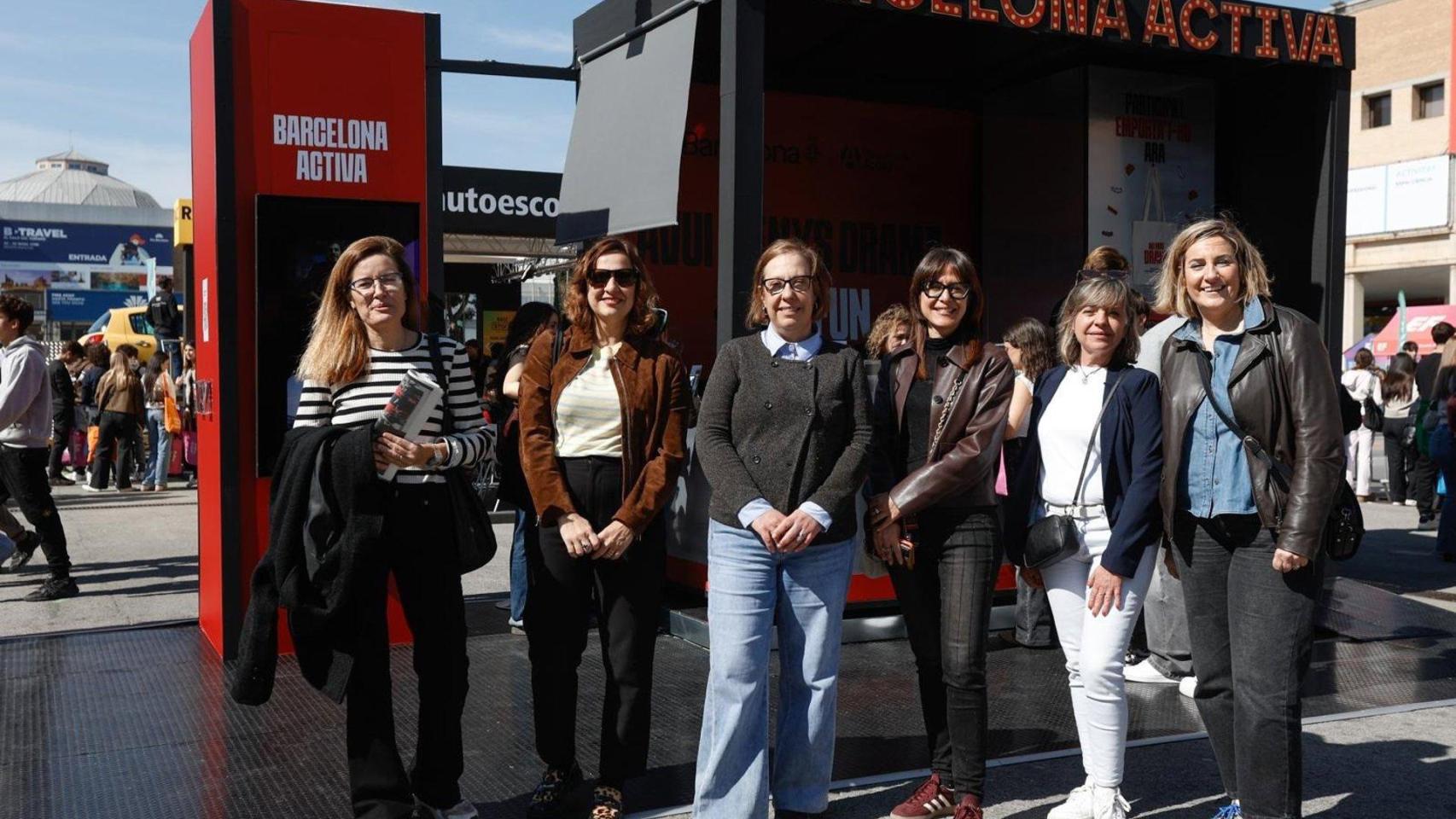 Raquel Gil durante su visita al Saló de l'Ensenyament