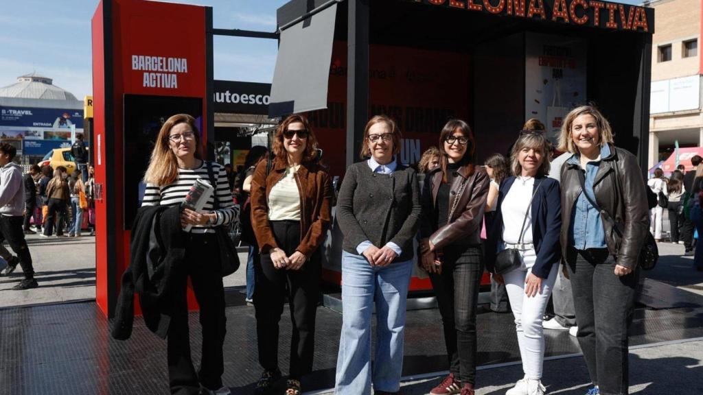 Raquel Gil durante su visita al Saló de l'Ensenyament