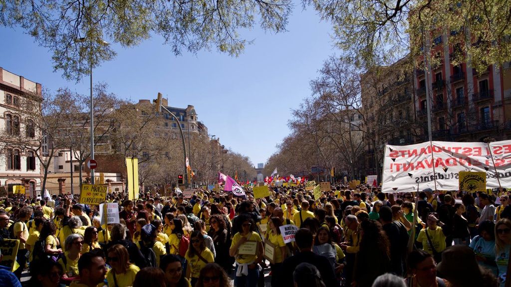 Docents protesten a Barcelona