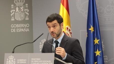 Ministre de Consum, Pablo Bustinduy