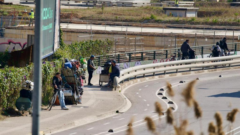 Afectados por el operativo en el asentamiento de La Sagrera