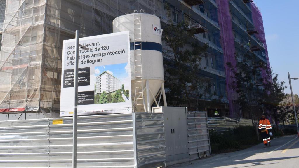 Viviendas en construcción en Viladecans