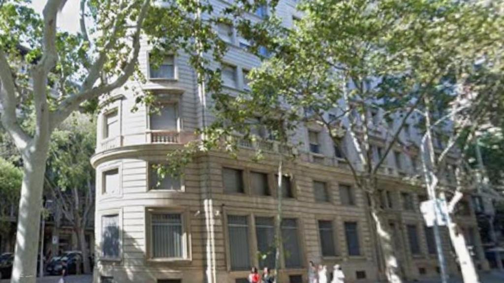 El edificio donde debía ubicarse el CAP Casc Antic