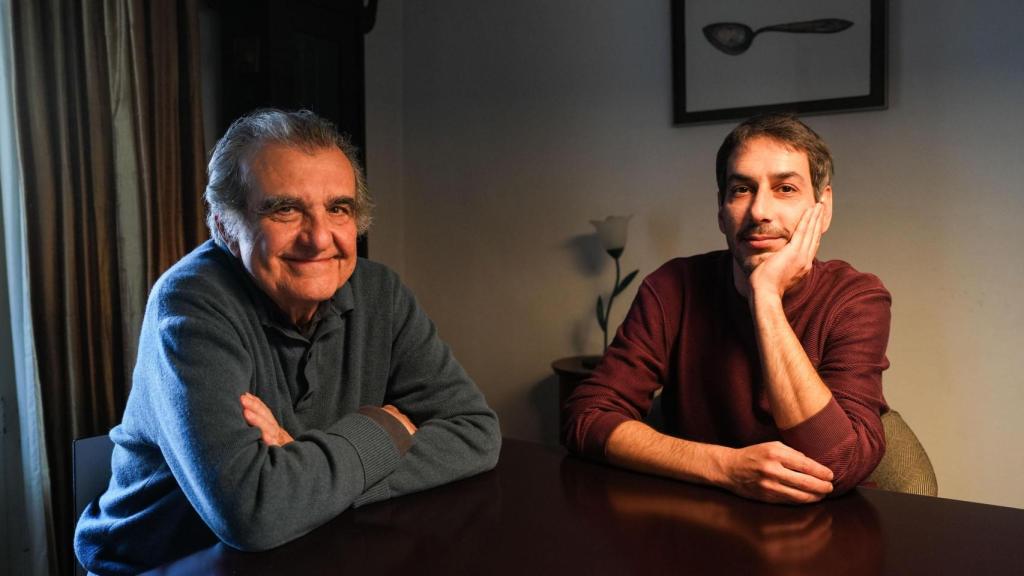 Mauricio Villavecchia y Xoan Sánchez, director y coordinador, respectivamente, del proyecto educativo PlayNuzic nacido en Barcelona