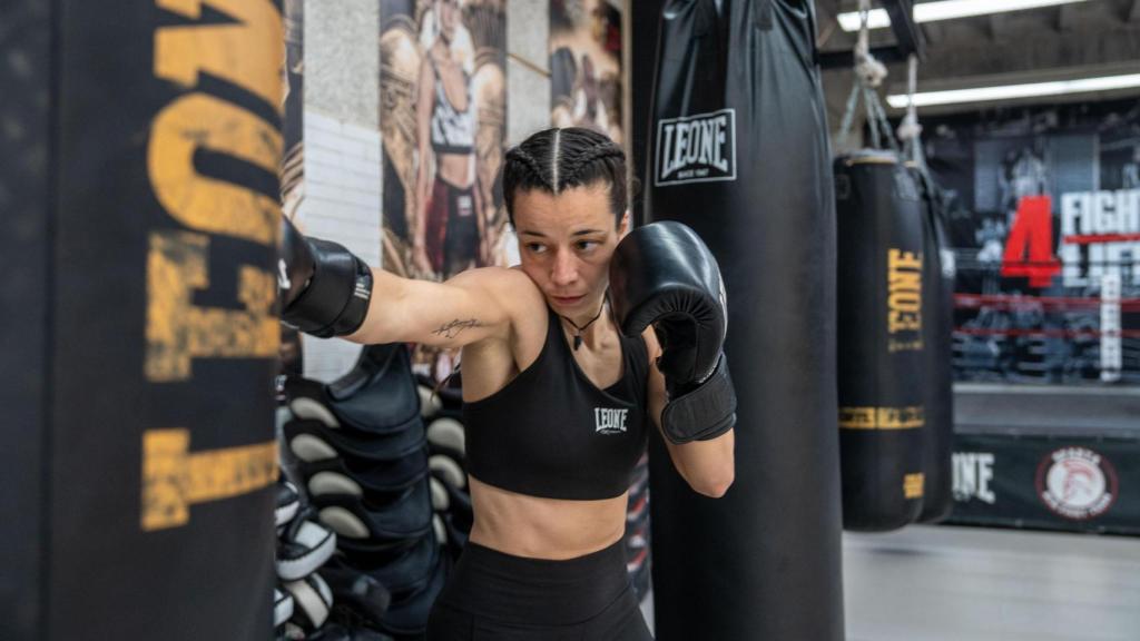 Karla Mérida, boxeadora de Montbau que competirá por el oro nacional
