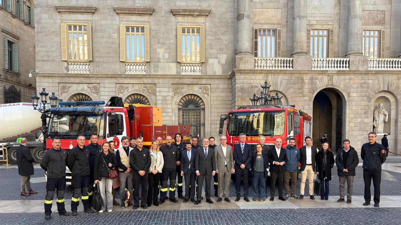 Parte el último convoy humanitario de Barcelona hacia Ucrania -