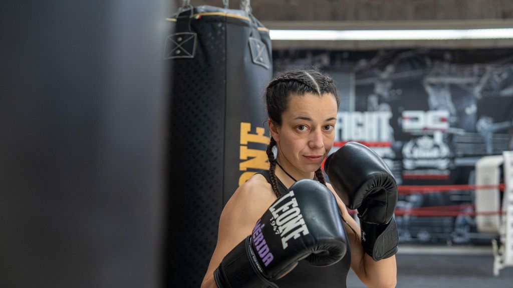 Karla Mérida, boxeadora de Montbau que competirá por el oro nacional