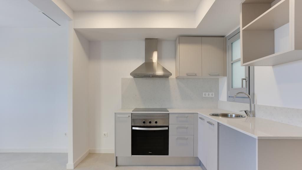 Cuina d'un dels habitatges de Llar Barcelona