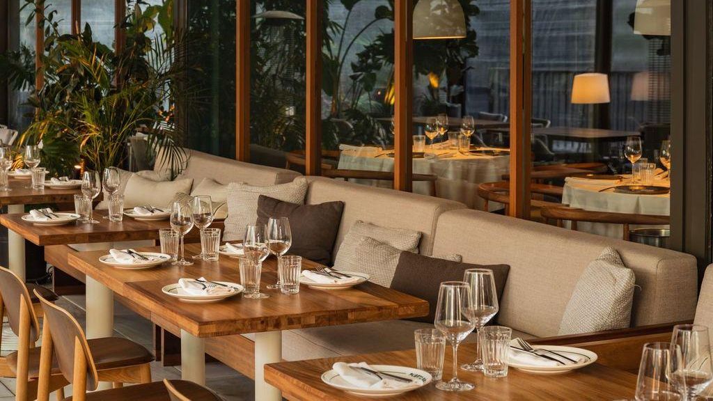 Terraza del restaurante Puerto Fuego de Barcelona