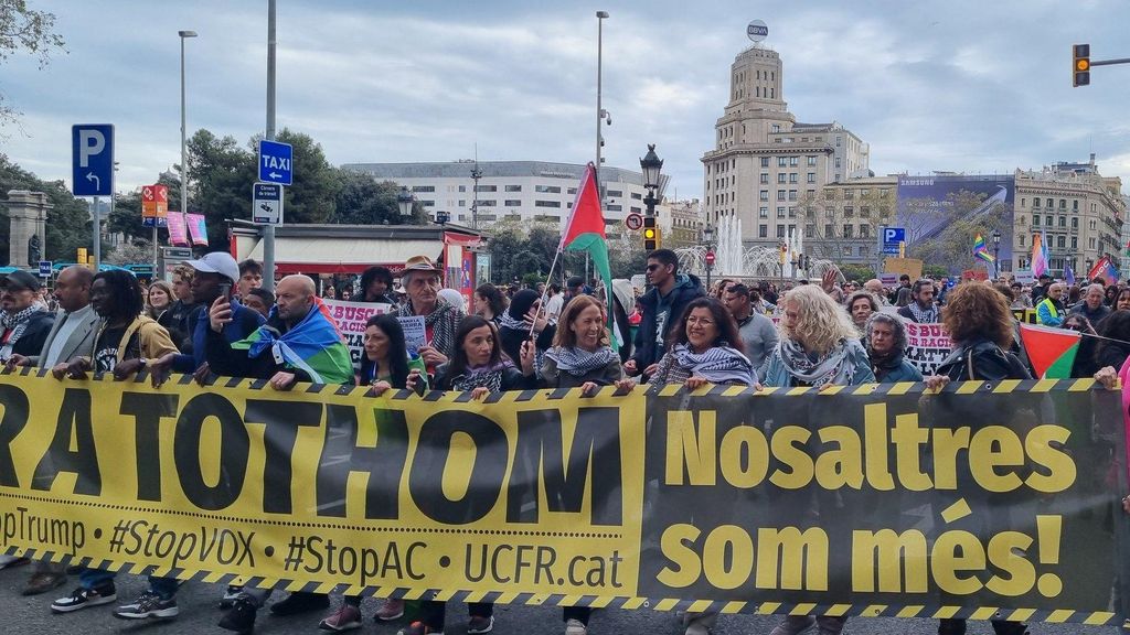 Manifestación en Barcelona contra el racismo y el fascismo