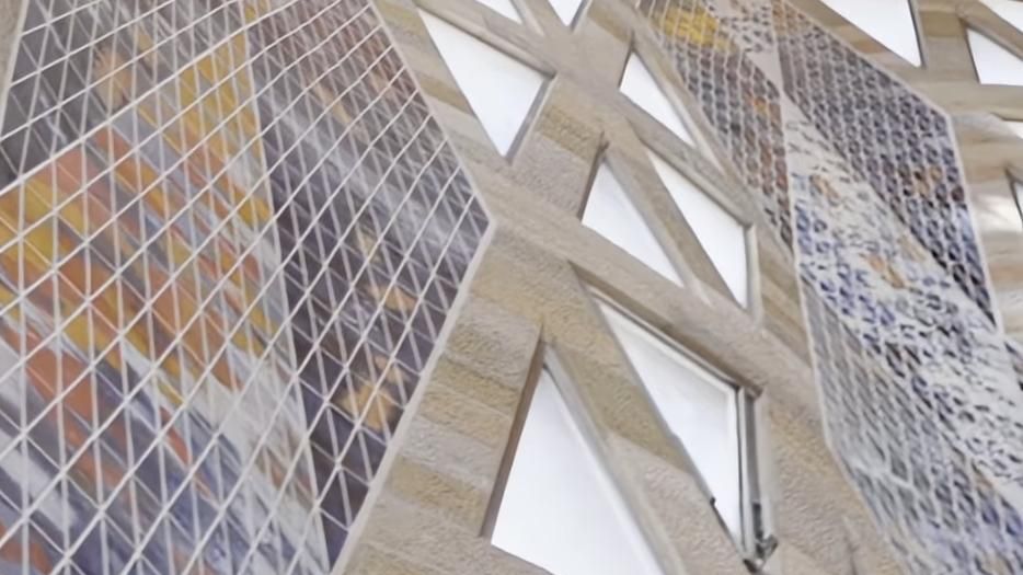 Vidres de l'interior de la Torre de Jesucrist de la Sagrada Família