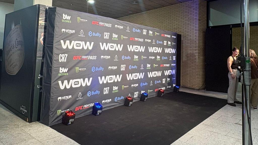 'Photocall' de WOW 28 en Badalona