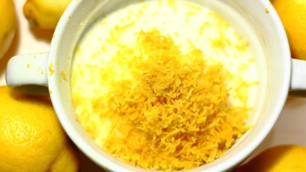 Azúcar con ralladura de limón