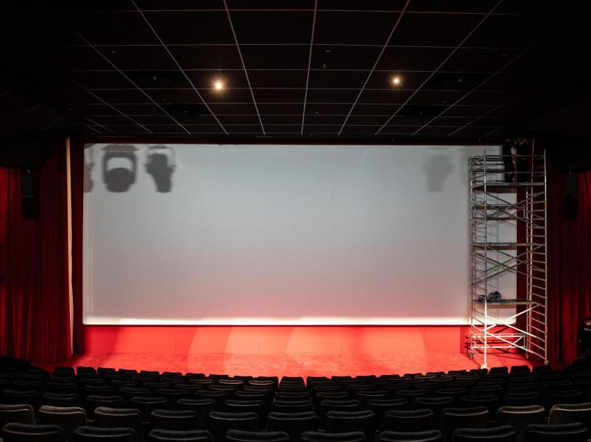 Nueva pantalla del cine Phenomena de Barcelona