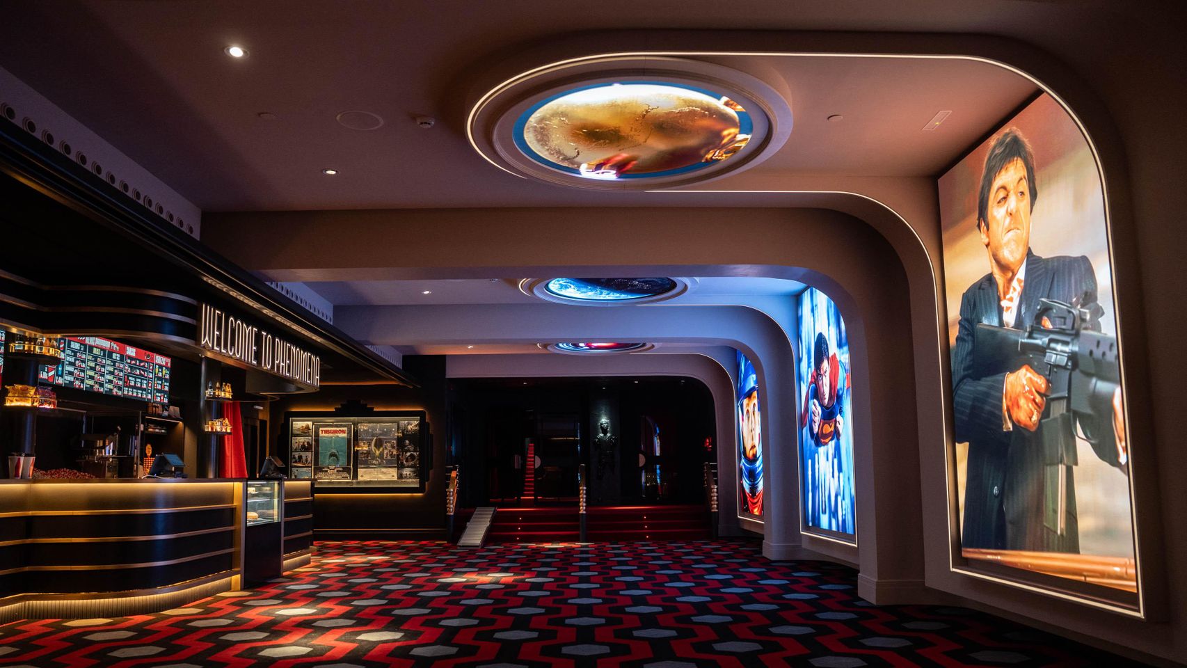Interior de los nuevos cines Phenomena en Barcelona