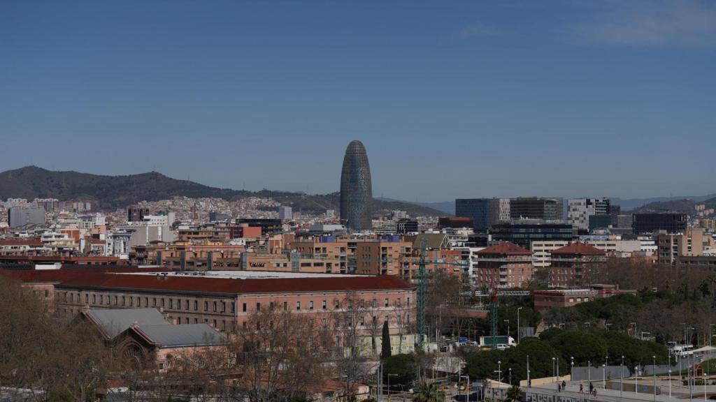 Vista panorámica con la Torre Glòries de Barcelona al fondo