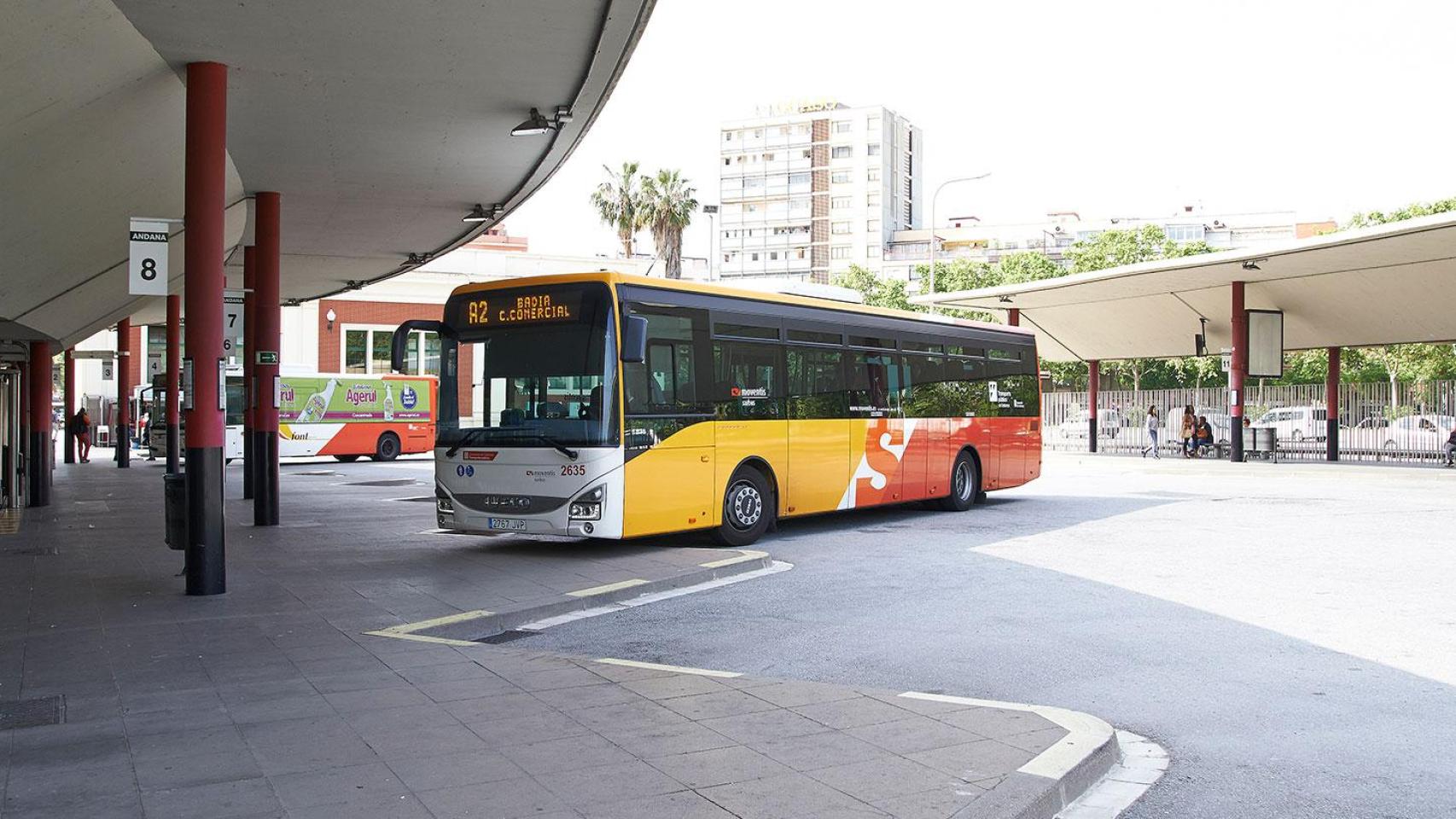 El Govern rehabilitará en junio una estación de autobuses clave en Barcelona para la movilidad metropolitana