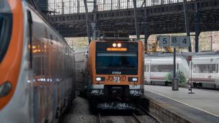 Varios trenes en la estación de Francia de Barcelona, donde opera Rodalies