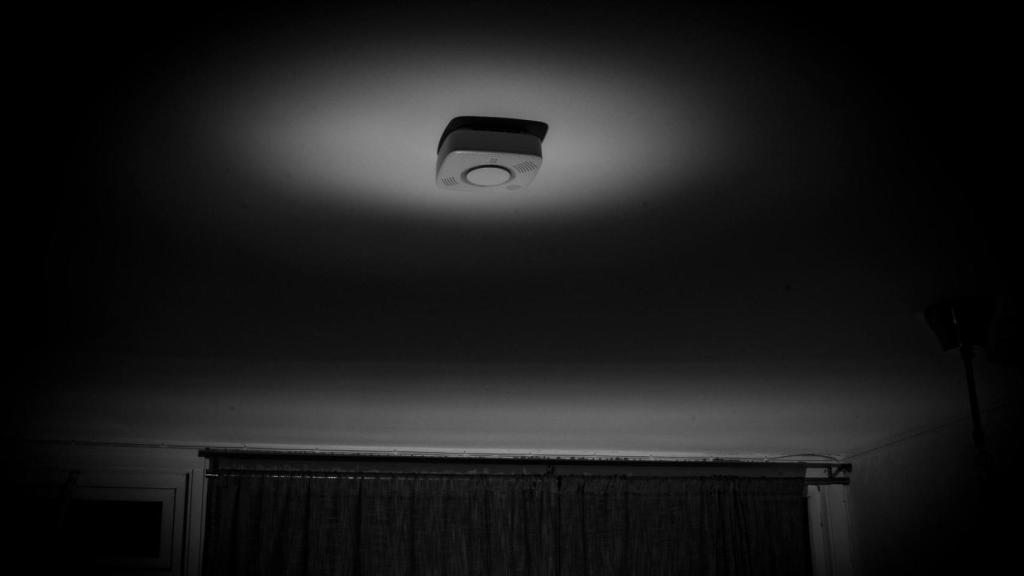 Un detector de humos en una vivienda en una imagen de archivo