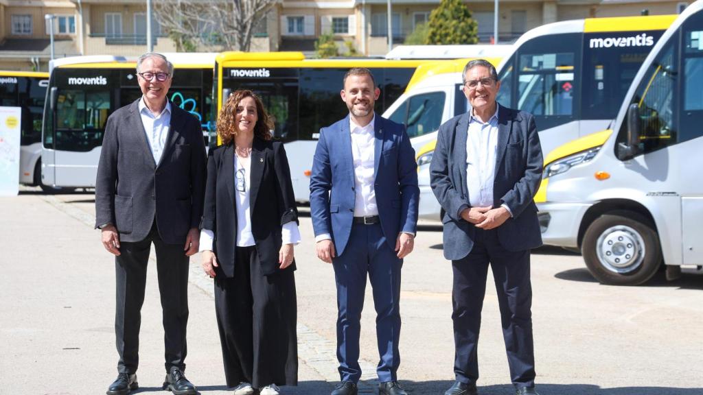 Presentación de los cinco nuevos buses de Cerdanyola