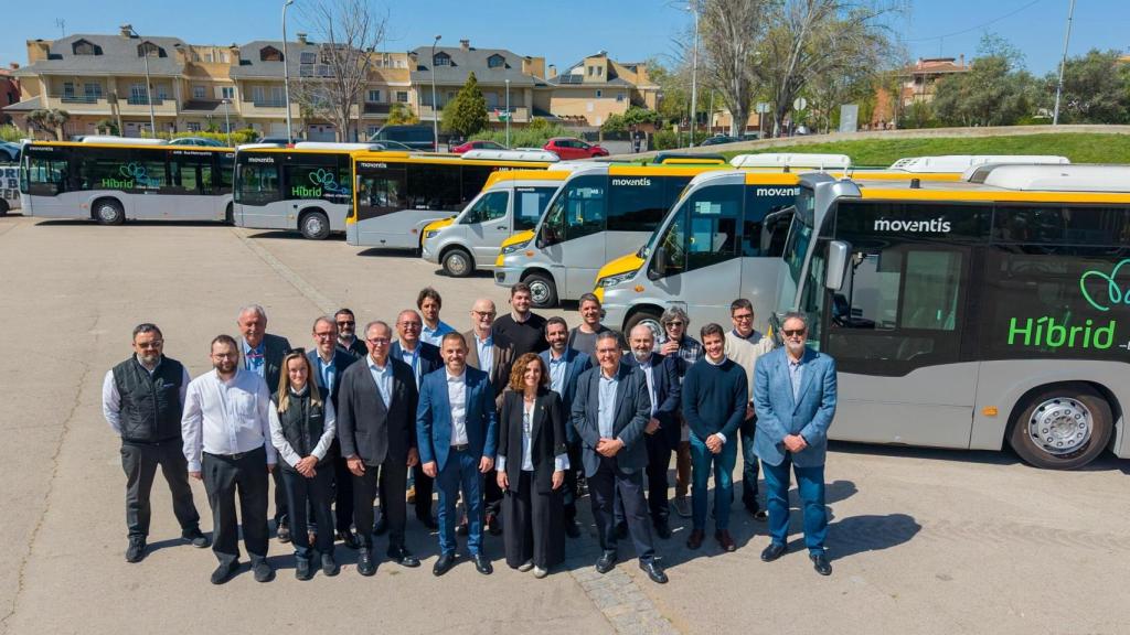 Presentación de los cinco nuevos buses de Cerdanyola