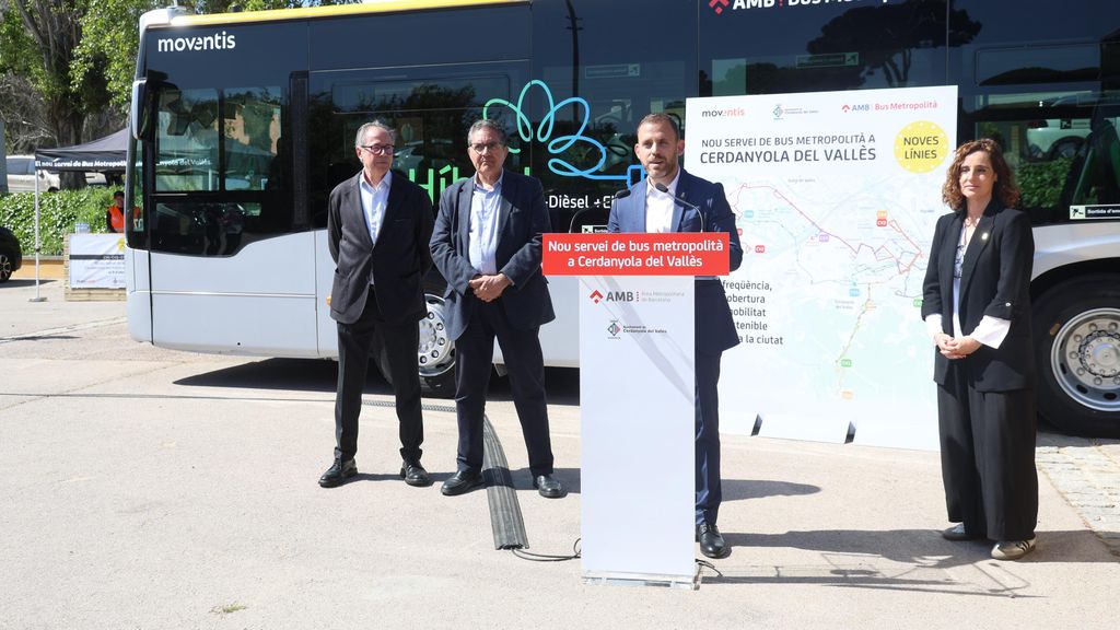 Presentació dels cinc nous busos de Cerdanyola